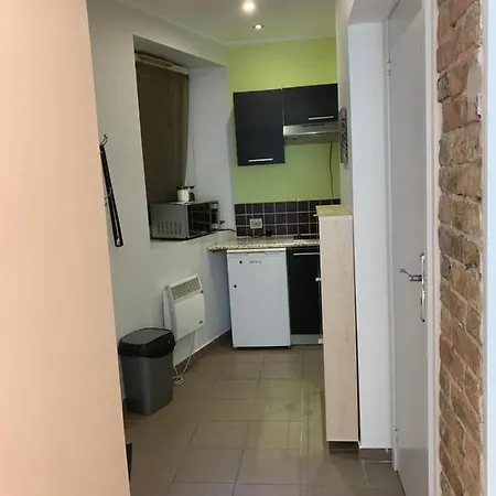 Riverside Promenade S