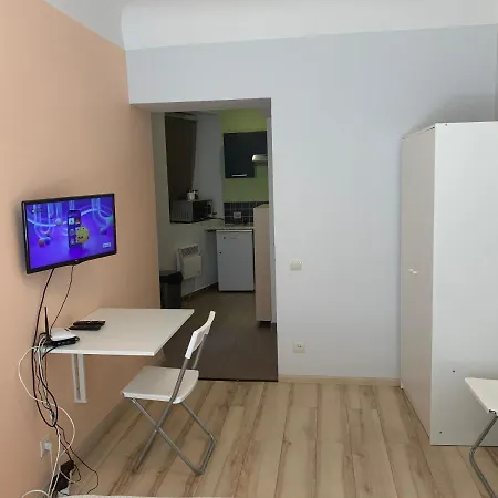 Riverside Promenade S Apartment *