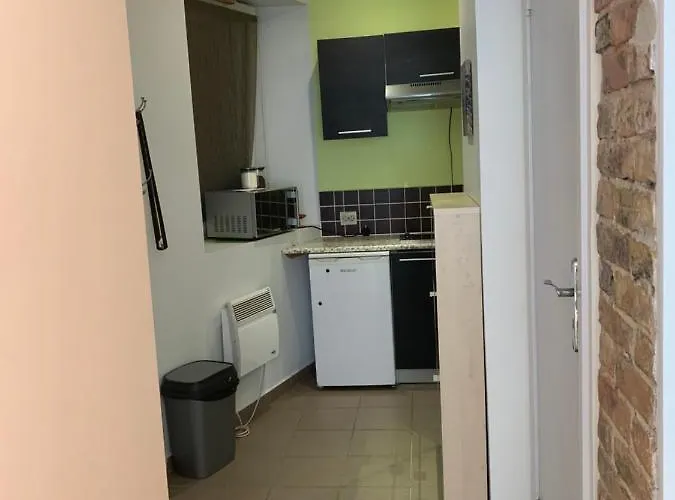 Riverside Promenade S